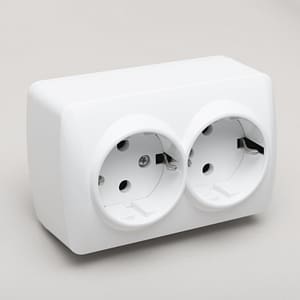 Priză Dublă Albă EL-ALSU CP IP20 | Eleganță și Funcționalitate pentru Interior